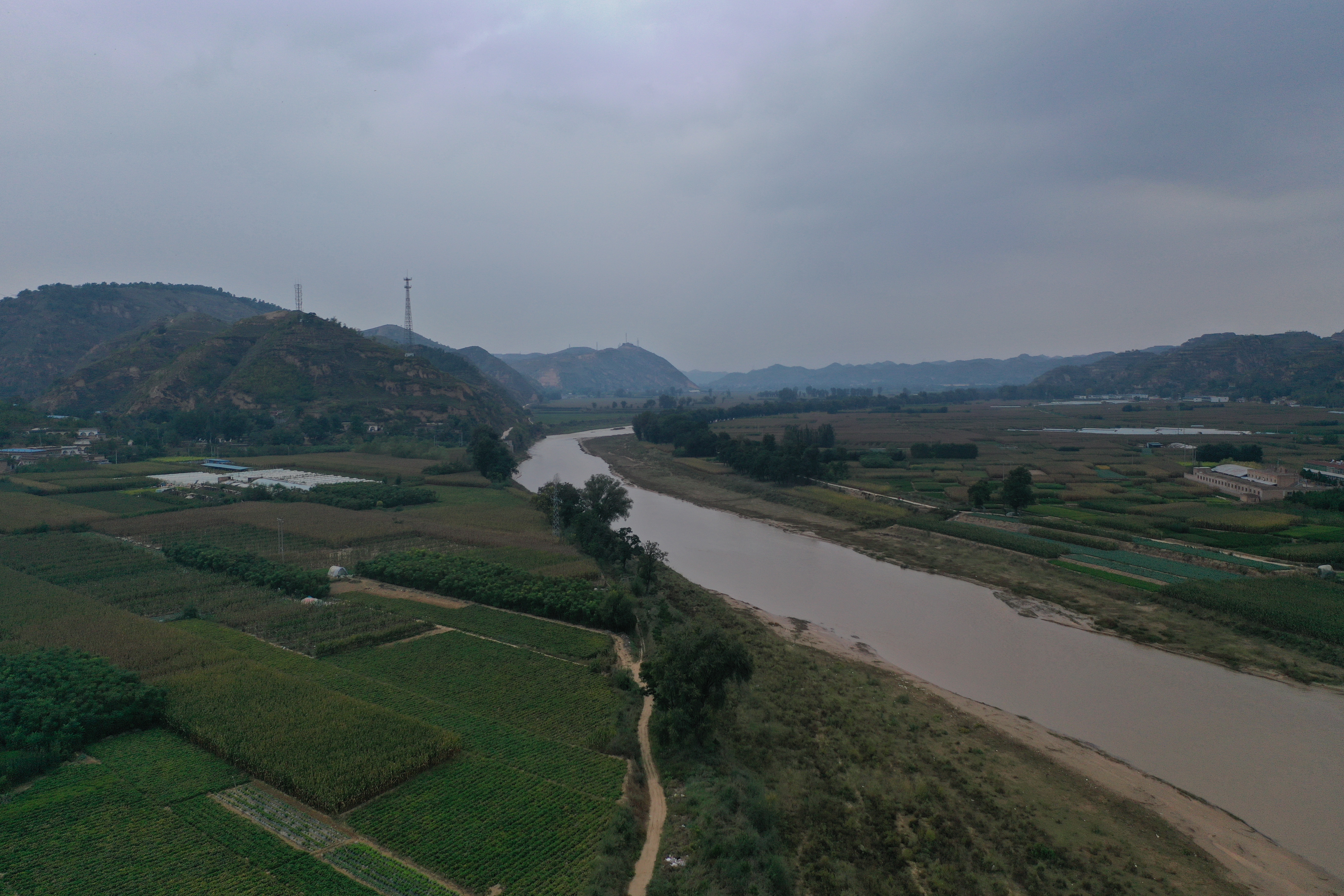 092302景观照.JPG